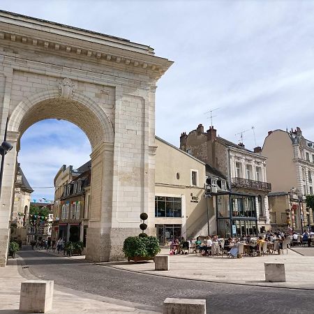 Nevers A La Porte De Paris 외부 사진